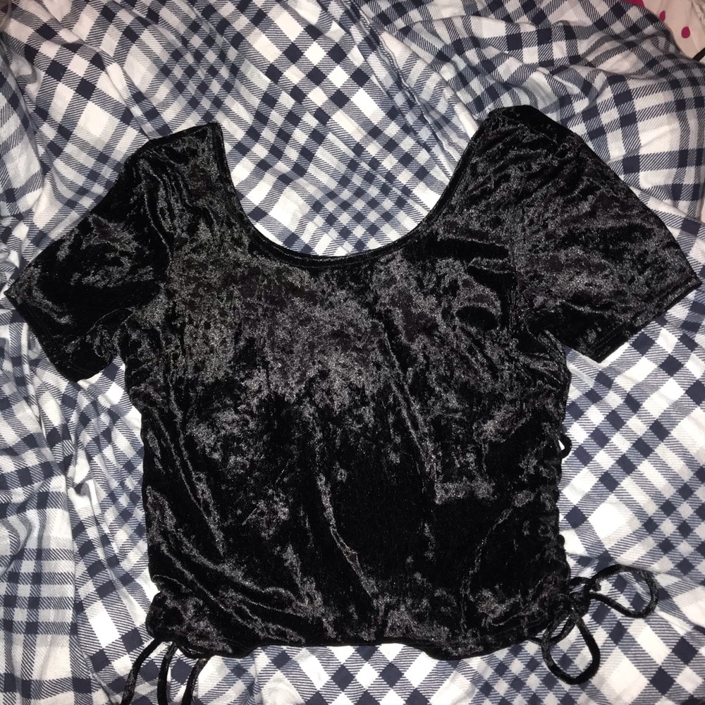 PACSUN LA HEARTS VELVET BLACK TOP